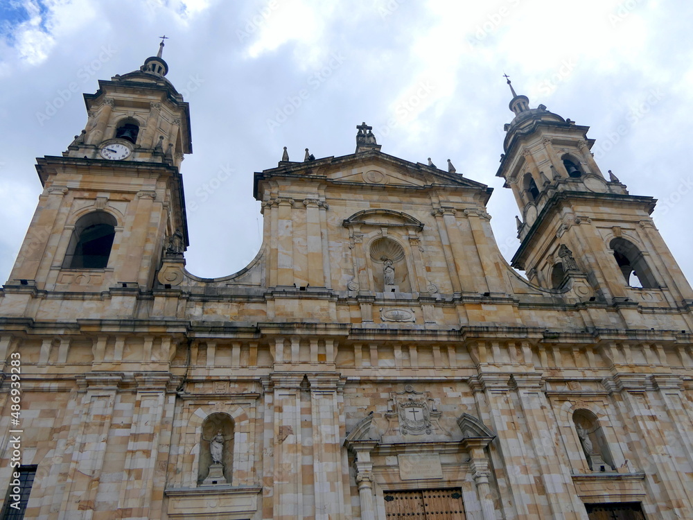 Die Kathedrale des Primas von Kolumbien auf dem Plaza de Bolivar in Bogota