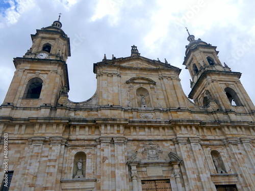 Die Kathedrale des Primas von Kolumbien auf dem Plaza de Bolivar in Bogota photo