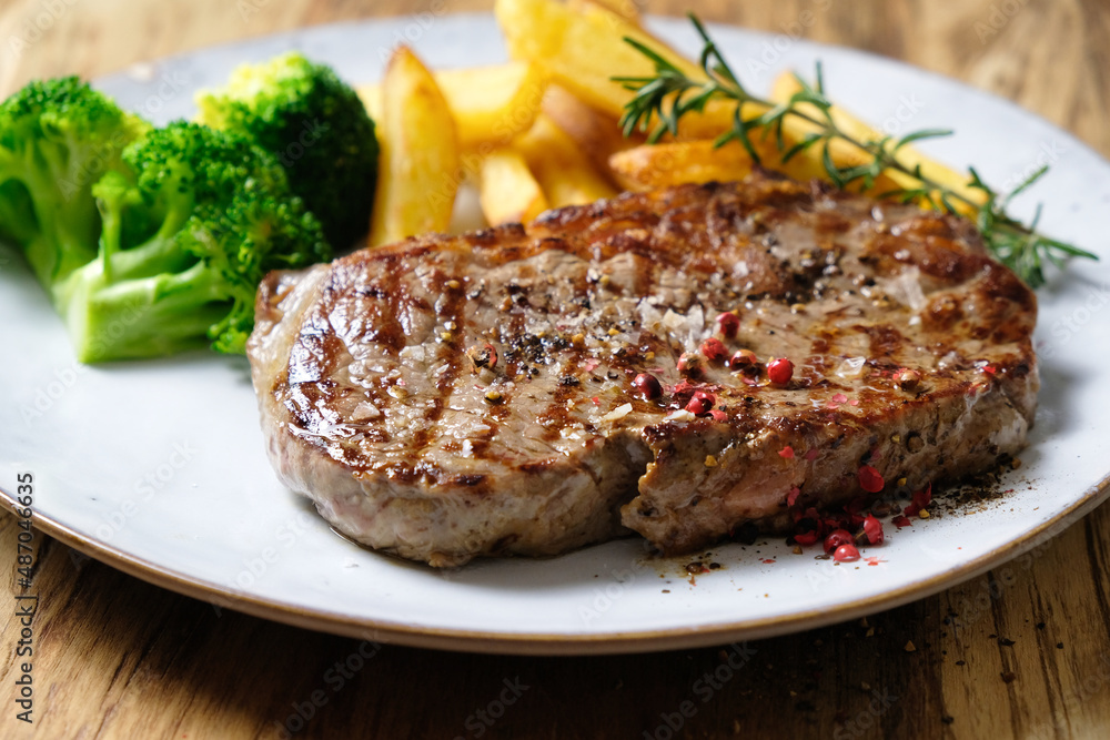 Gegrilltes Steak Gegrilltes Steak