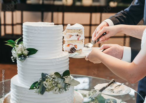 wedding cake. Pie. Dessert. Cut the cake. photo