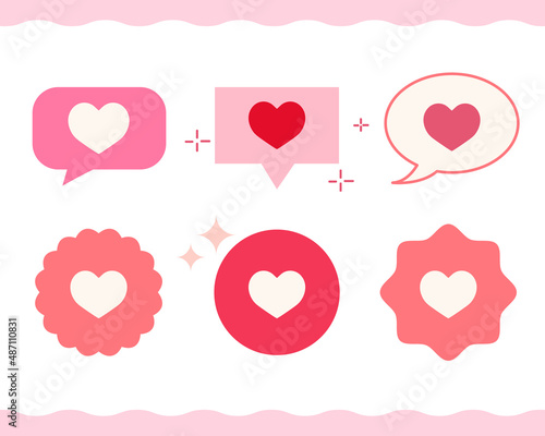 Set of cartoon love messages. Heart in bubbles. St. Valentine's Day themed vector illustration for icon, stamp, label, badge, certificate, gift card, poster or banner decoration列印