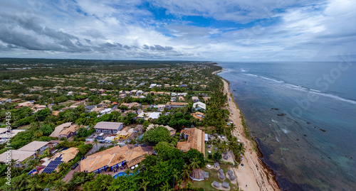 Imagem aérea da praia da Praia do Forte, município de Camaçari, Bahia, Brasil © Sérgio Rocha