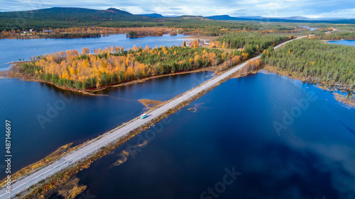  road crosses Swedish lakes