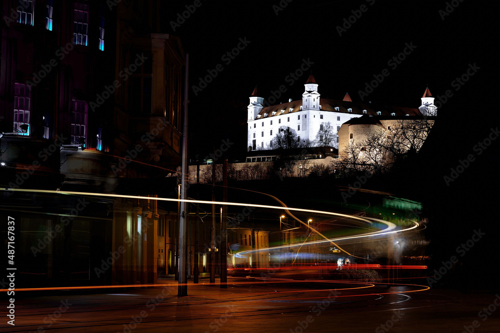 Obraz premium city at night Bratislava castle