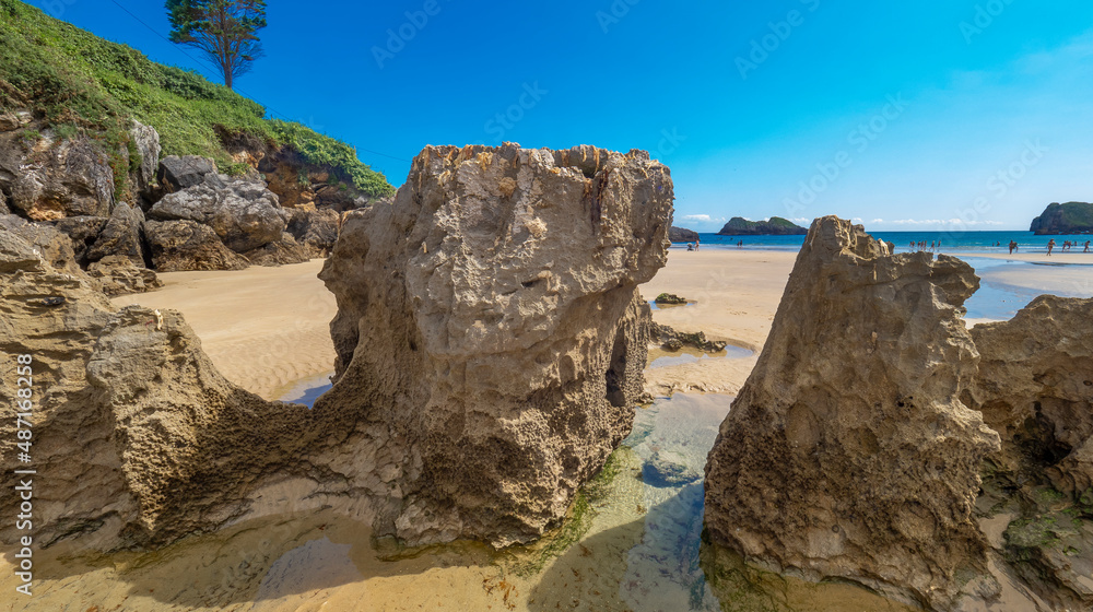 Coastline and Cliffs, Palombina Beach, Protrected Landscape of the Oriental Coast of Asturias, Celorio, Llanes, Asturias, Spain, Europe