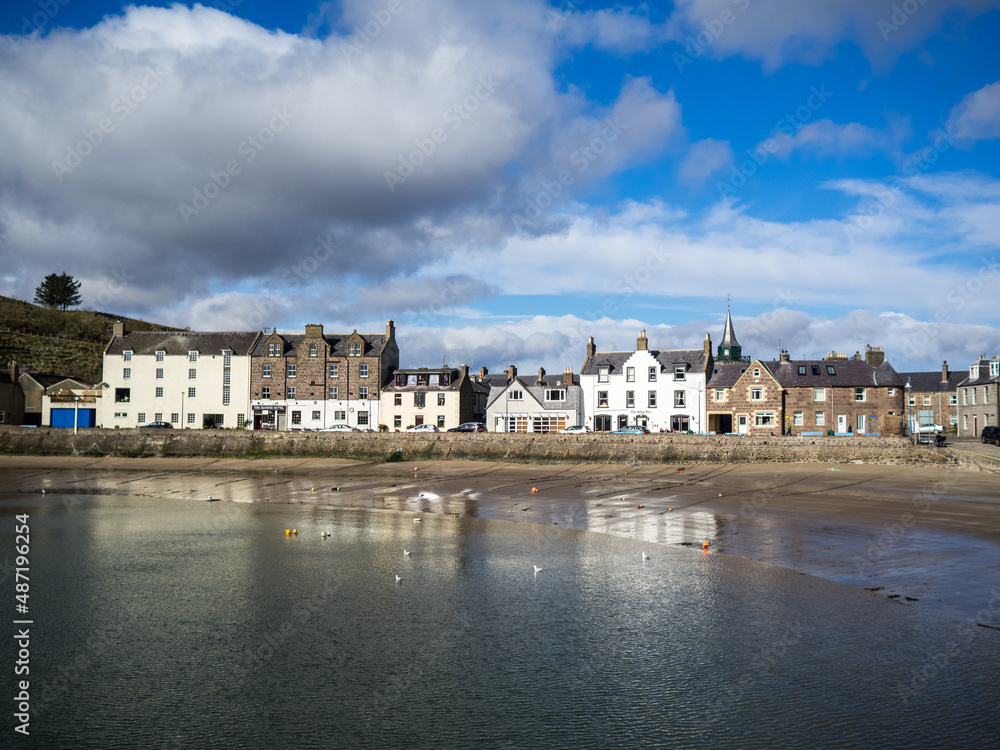 Stonehaven harbour in low tide