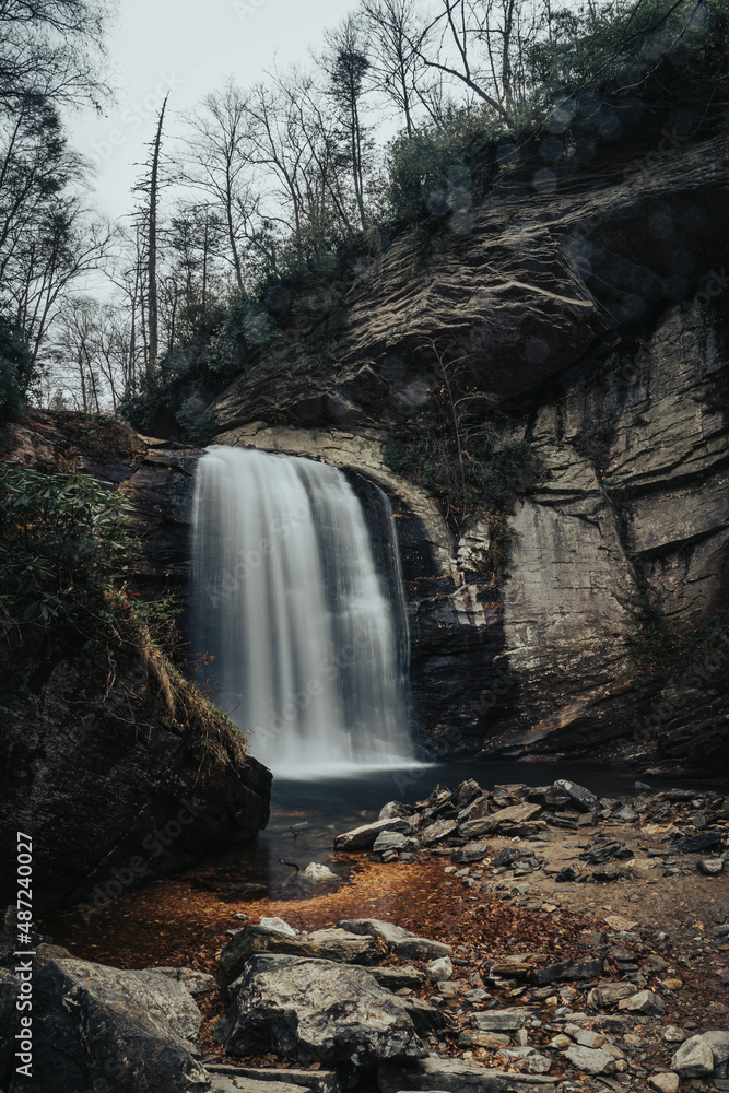 Fototapeta premium waterfall in autumn