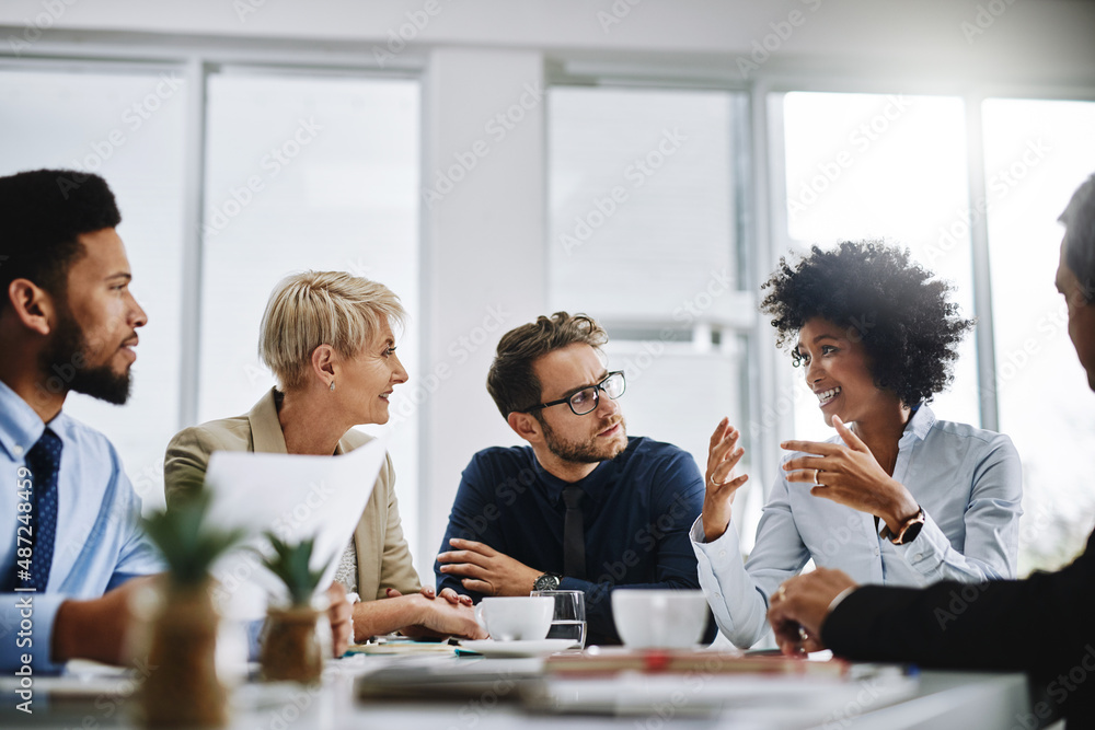 I need everyone to give me their best ideas. Shot of a group of businesspeople sitting together in a meeting. - obrazy, fototapety, plakaty 
