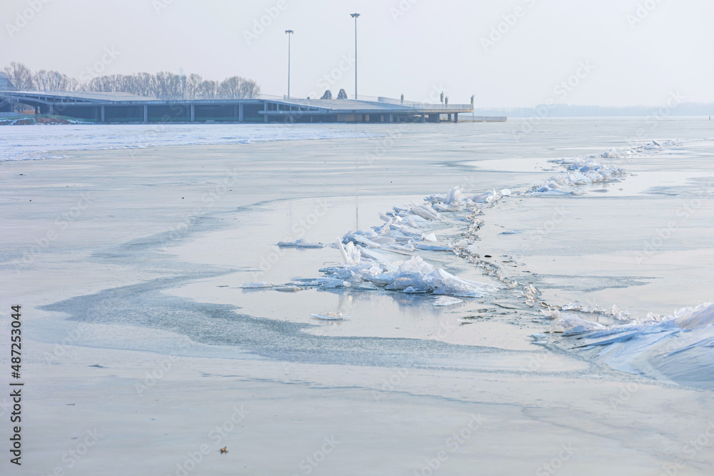 In winter, the whole lake freezes over In winter, the whole lake freezes over