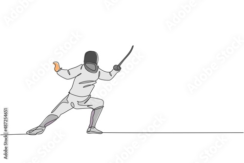 One continuous line drawing of young man fencing athlete practice fighting on professional sport arena. Fencing costume and holding sword concept. Dynamic single line draw design vector illustration © Simple Line