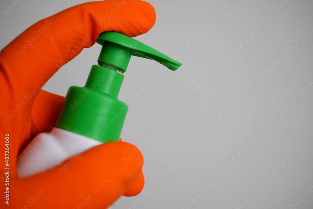 Naklejka premium the use of cleaning products, washing and cleaning the house, watering flowers 