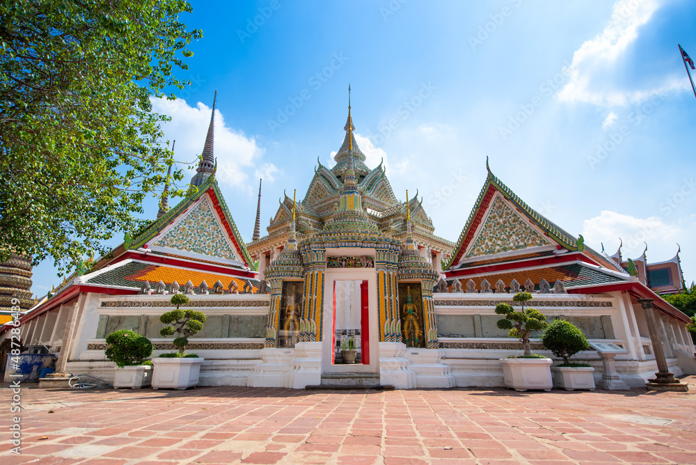 Naklejka premium Wat Pho is Royal monastery, it is a temple pagoda most in Thailand. Wat Pho temple is a popular tourist attractions. The temple is beautiful and another landmark of Bangkok.