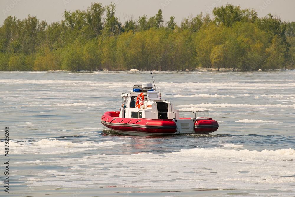 Fototapeta premium rescue boat