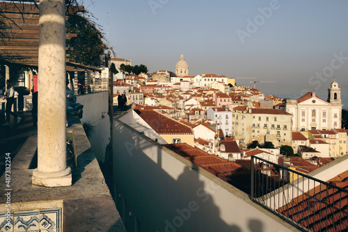 Obraz na płótnie Lisbon panorama, Alfama, Miradouro de Santa Luzia w salonie