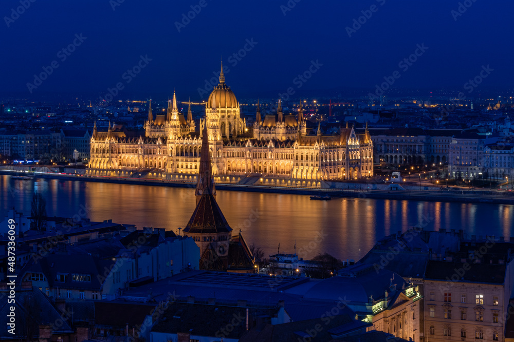 Fototapeta premium hungarian parliament t night