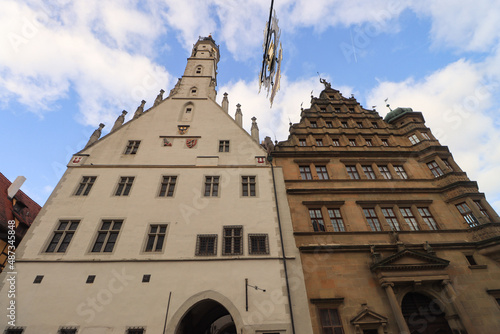 Rothenburger Rathaus; Blick von der Herrngasse auf den gotischen Teil und den Renaissancebau des imposanten Gebäudes photo