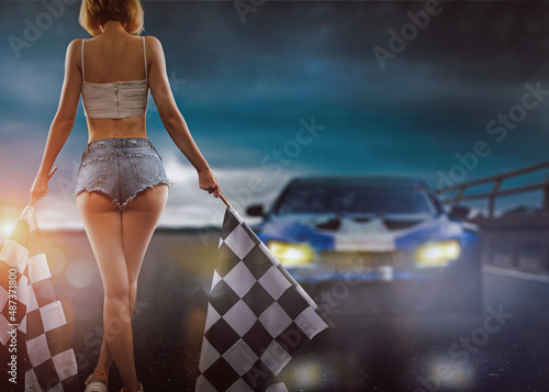 Fotografie Sexy blonde woman starts racing