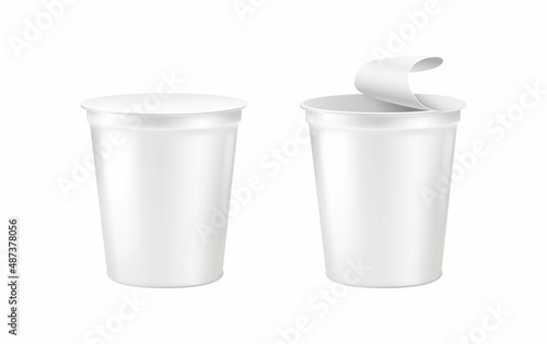 3d realistic vector icon set. sour cream cup with open lid and without lid. Yoghurt box on transparent background.