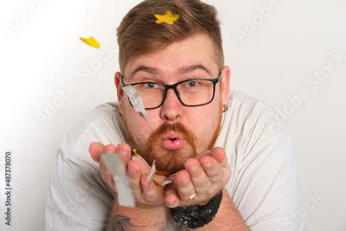 Man Holiday Confitti