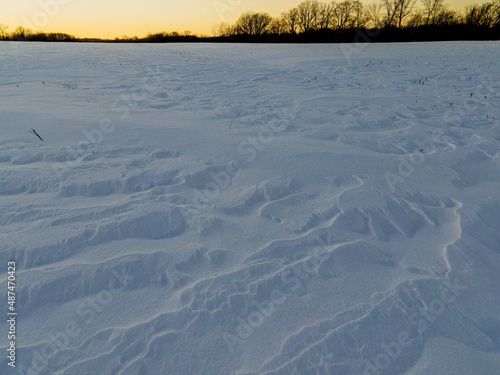 Fototapeta Naklejka Na Ścianę i Meble -  Frozen tundra area with sunset