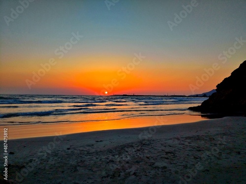 夕日と稲佐の浜　日本海