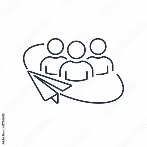 General notification of a group of people. Vector linear icon isolated on white background