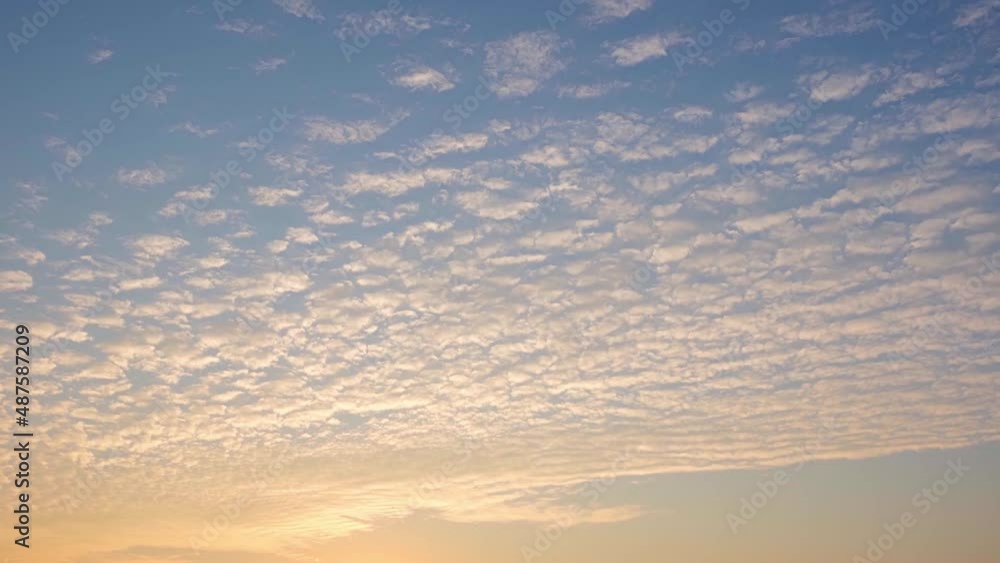 4K Sky Time lapse, Beautiful background, Sky Timelapse of skyscrapers.
4K Sky Time lapse, Beautiful background, Sky Timelapse of skyscrapers.