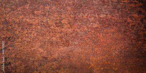empty rusty metal plate, old iron background © dmitr1ch
