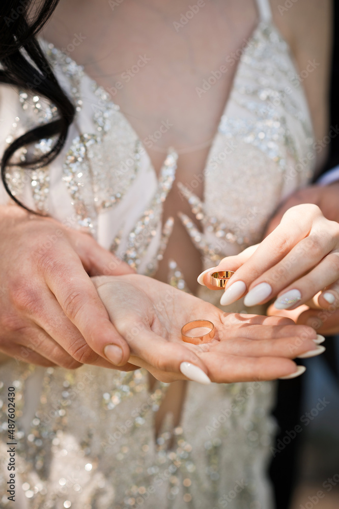 Gentle embrace of the hands of the newlyweds 3907. Gentle embrace of the hands of the newlyweds 3907.