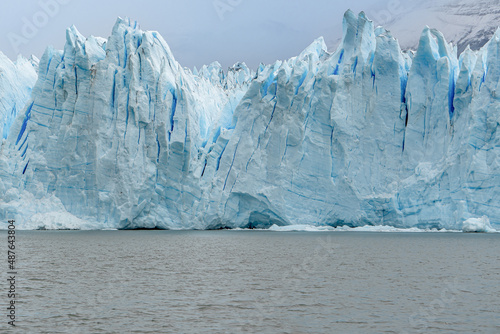 Argentina, Patagonia, near El Calafate, view from the Lago Argentino on the left side of the Glaciar Perito Moreno. 