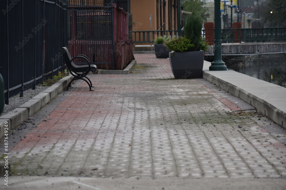 Fototapeta premium Empty Sidewalk - #1