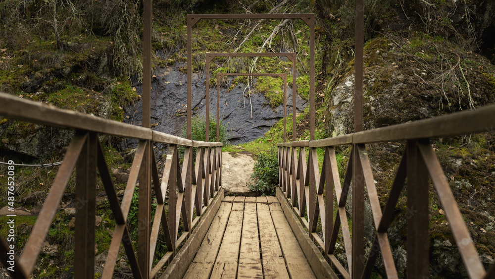 Suspension bridge on the fishermen's route, in Arenas de San Pedro