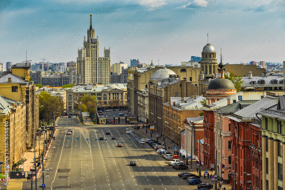 Fototapeta premium Above view from observation deck in Central Children's World on historical center of Moscow