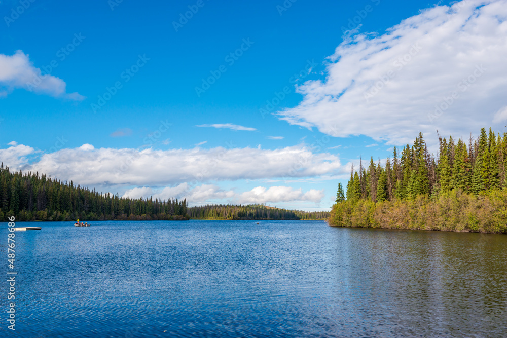 Obraz premium Lake with white clouds in Vancouver, Canada, North America.