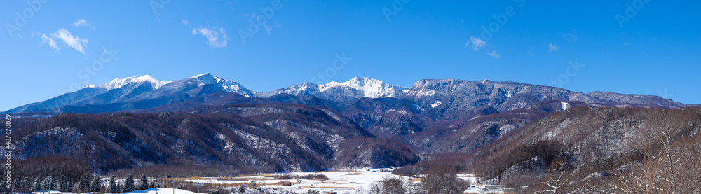 冬の八ヶ岳連峰、硫黄岳、天狗岳とにゅう　、小海町からの絶景、長野県南佐久郡