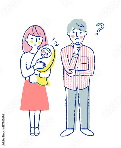 夫婦と赤ちゃん　笑顔と困った表情　全身