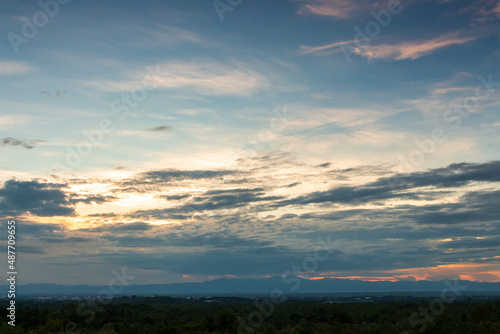 Fototapeta Naklejka Na Ścianę i Meble -  colorful dramatic sky with cloud at sunset.beautiful sky with clouds background .