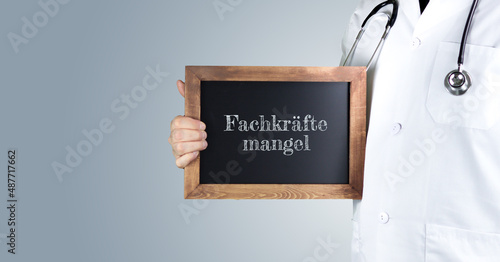 Fotografía Fachkräftemangel (medizinisches Personal)