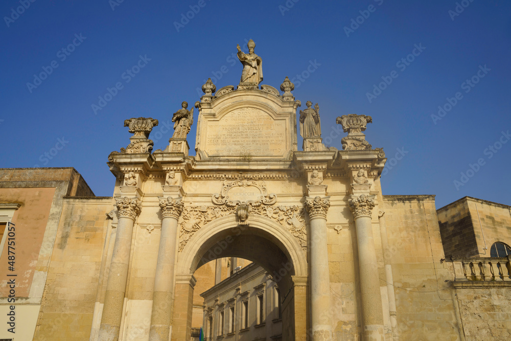 Lecce: Porta Rudiae, ancient arch