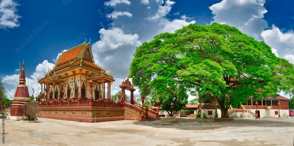 Fototapeta premium Traditional Buddhist temple in Cambodia