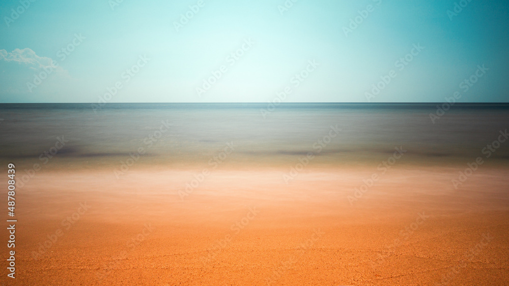 Strand und Meer in pastellfarben, Urlaubsfeeling