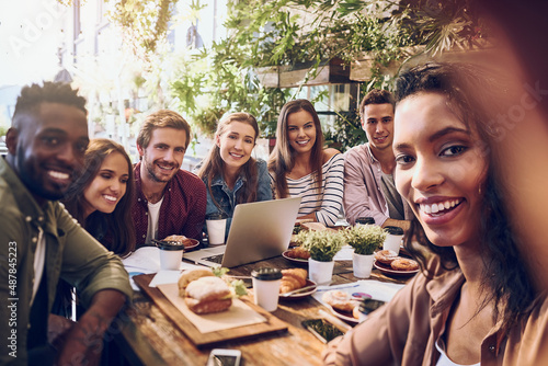 Fotografie Always up for a work selfie