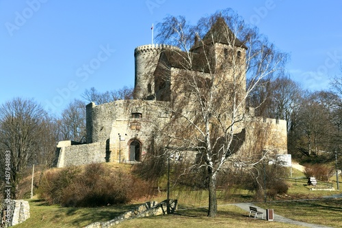 Zamek w Będzinie na Sląsku, zabytkowy obiekt obronny, 