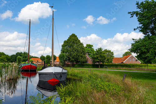 Landschaft bei Wiesmoor/Ostfriesland mit Torfschiffen photo