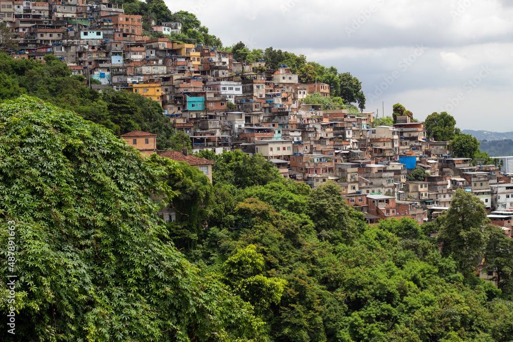 Obraz premium Morro dos Prazeres Slum - Rio de Janeiro. 02-11-2022View of Santa Teresa