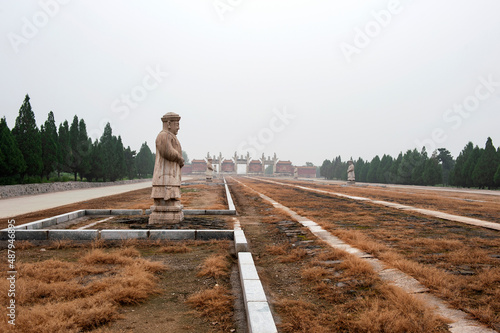 The largest and most complete ancient architecture imperial mausoleum group in China - the sacred road of the eastern Mausoleum of the Qing Dynasty, is a world cultural heritage photo
