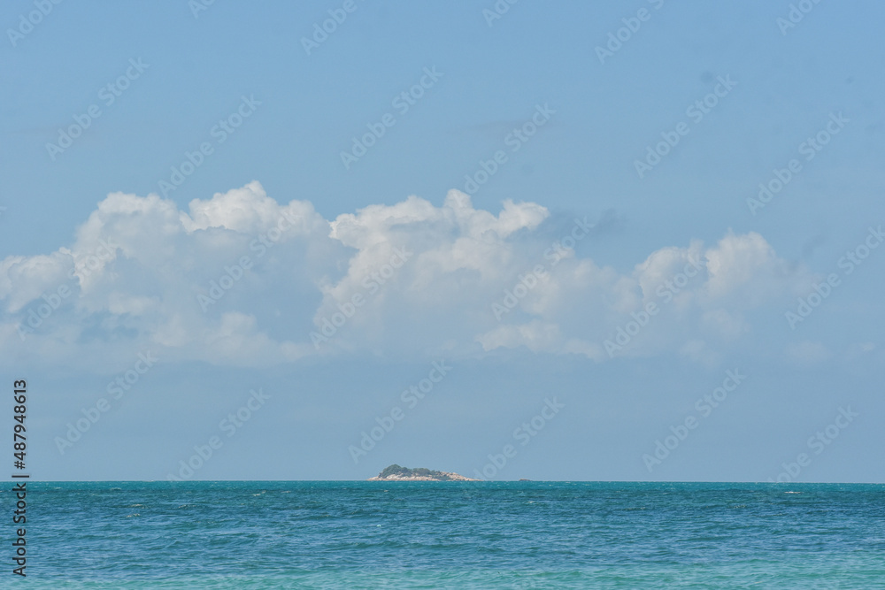 Obraz premium boat on the beach