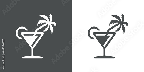 Beach bar. Logotipo con cocktail con copa con palmera con líneas en fondo gris y fondo blanco