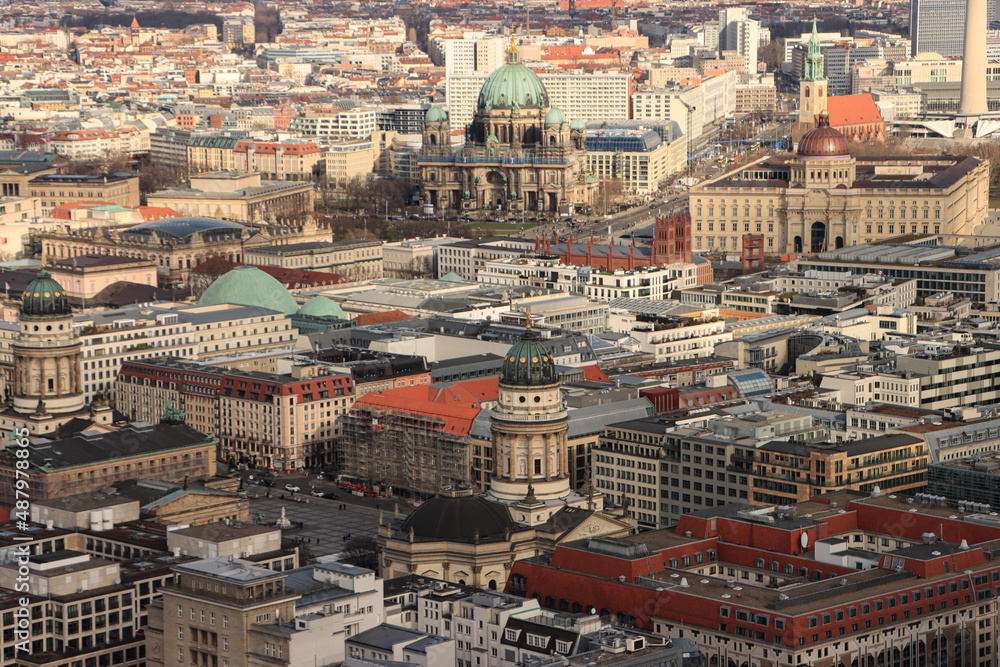 Berlin; Historischer Stadtkern aus der Luft, Sechs-Kirchen-Blick