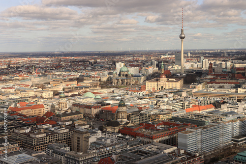 Berlin aus der Luft  Blick   ber den Gendarmenmarkt  in Richtung Alexanderplatz